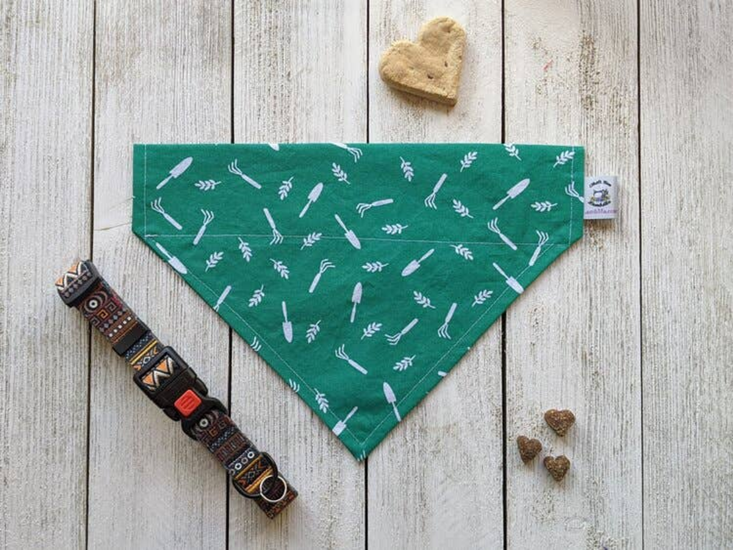That's Sew LambMa Over-The-Collar Dog Bandana Dog Bandana