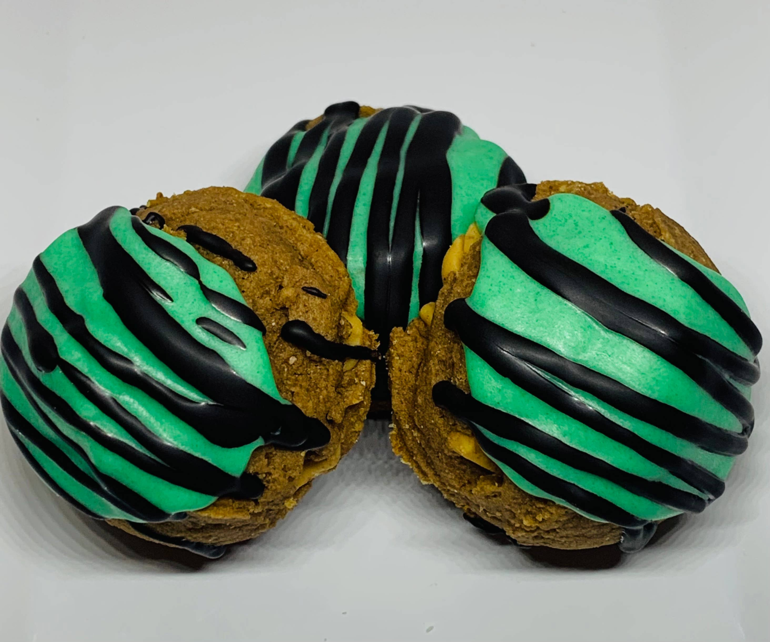 The Blue Cerebus Dog Bakery Andes Cakeballs Dog Treats