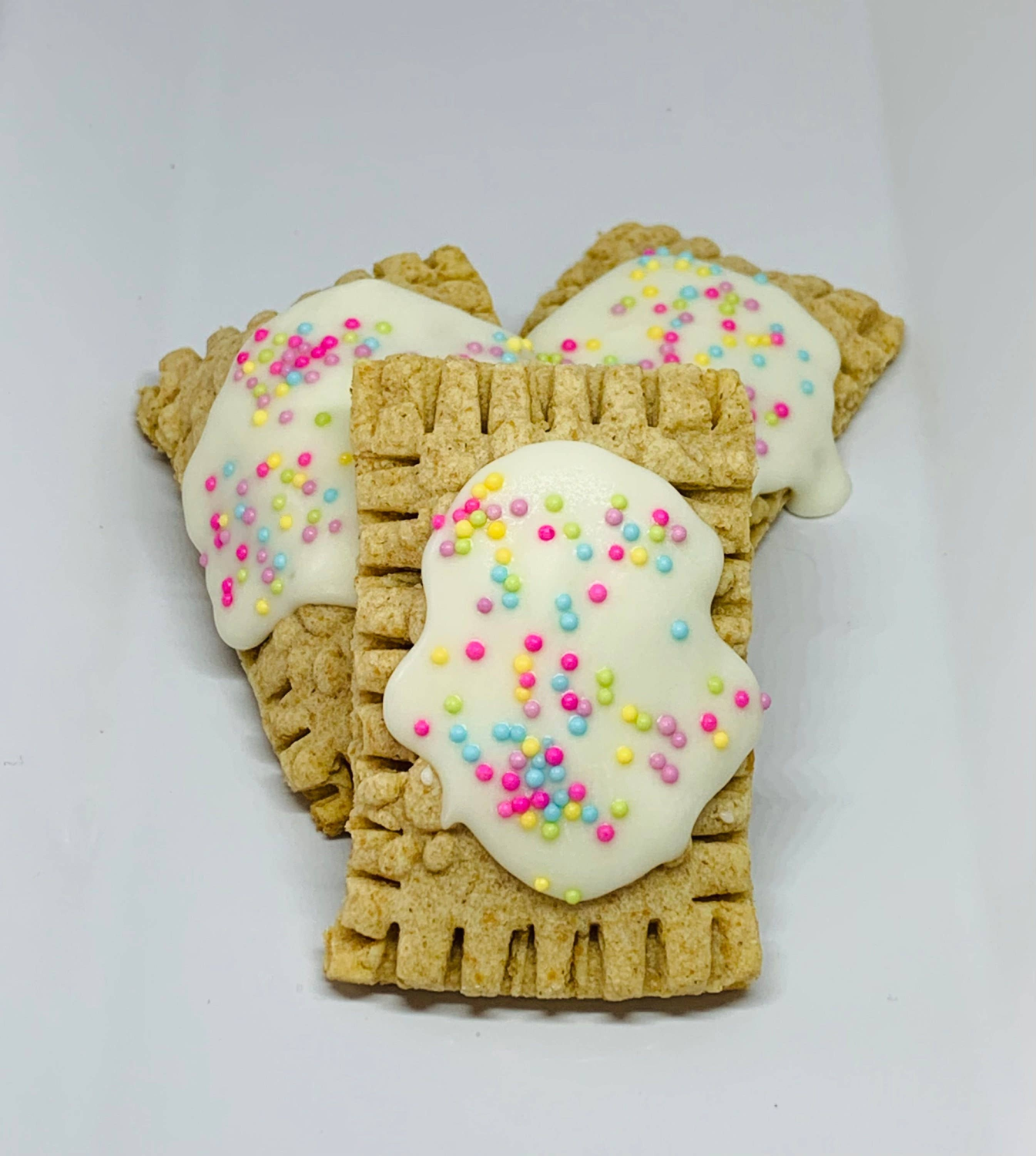 The Blue Cerebus Dog Bakery Puppy Tart-Strawberry & Vanilla (small) -  TOP DOG PICK Dog Treats